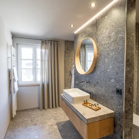 Goldbrunn Apartment *
