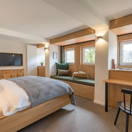 Goldbrunn * Όμπερσντορφ